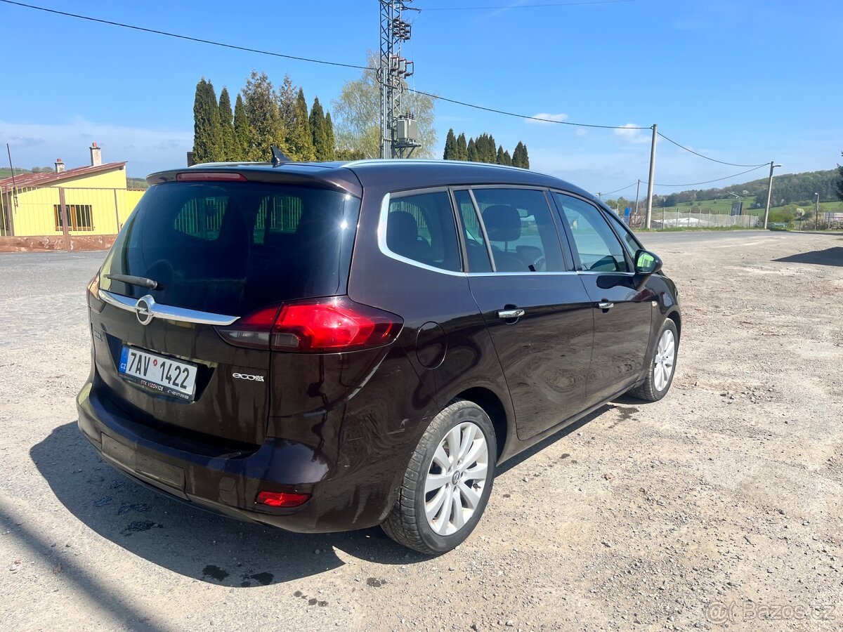 Opel Zafira tourer - 4