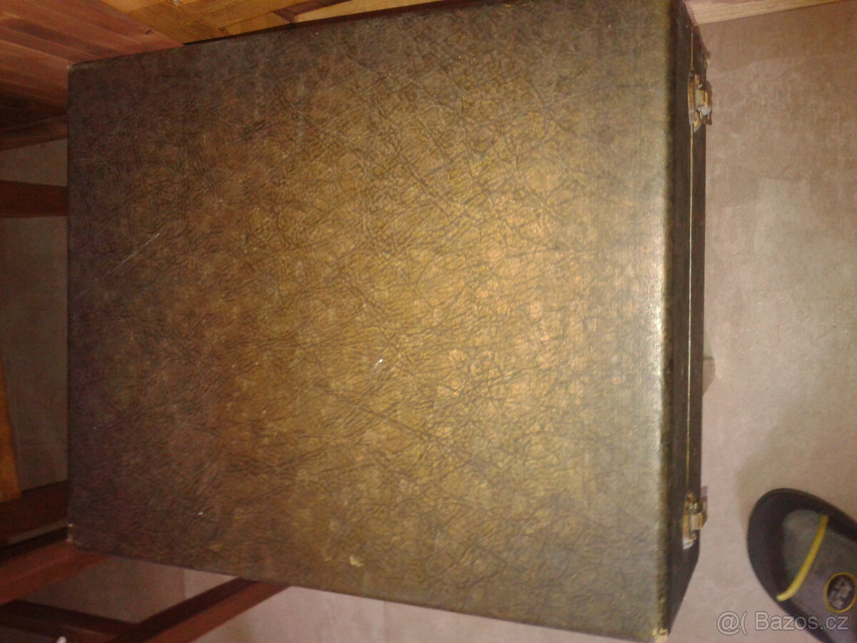 kufříkový gramofon na kliku - 4