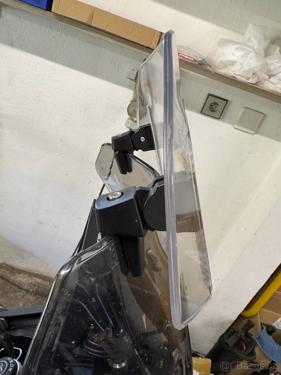 Přídavný štít na motorku ,deflektor - 4