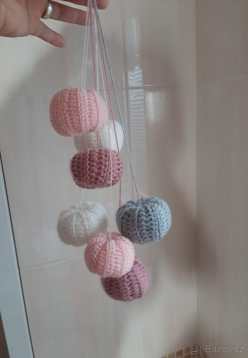 Háčkované kuličky - dekorace - 4
