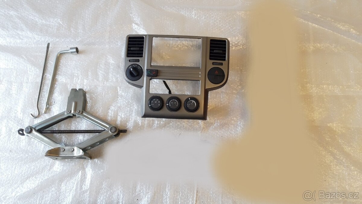 Nissan X-Trail T30 – Náhradní díly - 4