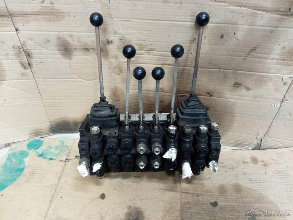 Hydraulický rozvaděč - 4