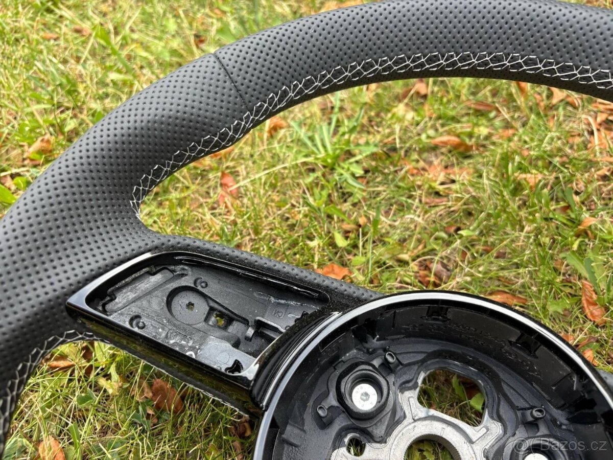 AUDI VOLANT KOZENY PERFOROVANY B9 FY - 4