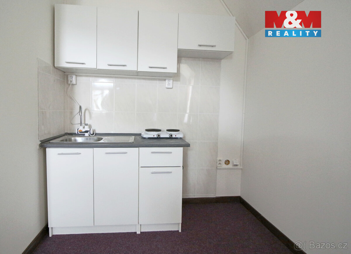 Pronájem bytu 1+kk, 25 m², Trutnov, ul. Polská - 4