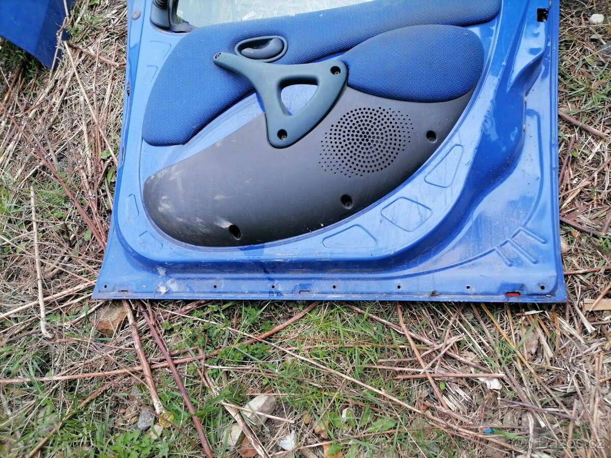 Fiat doblo rv. 98 pravé přední dveře - 4