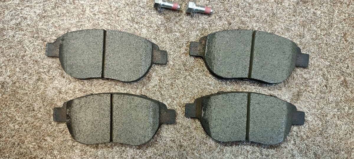 FEBI BILSTEIN 16422 přední brzdové desky Citroën, Peugeot - 4