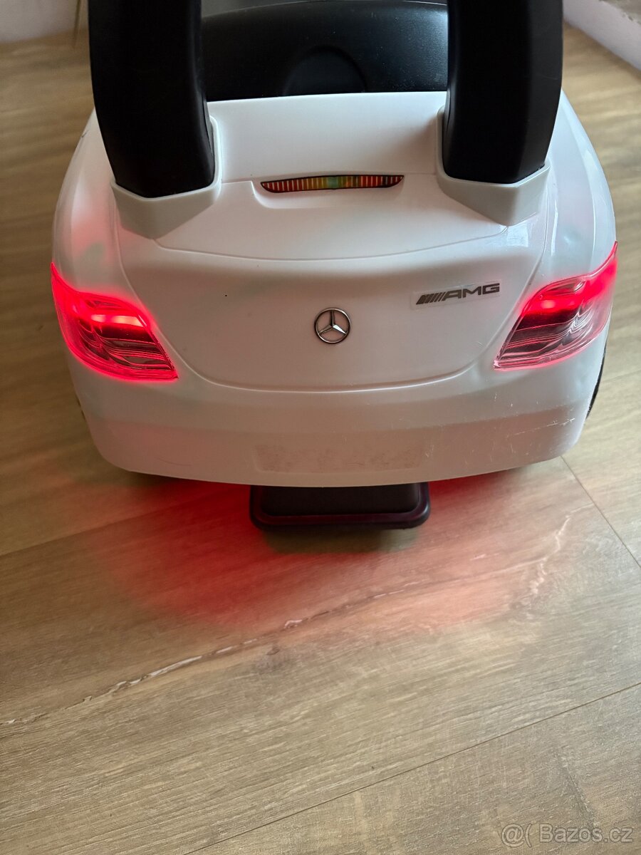 Odrážedlo Mercedes - 4