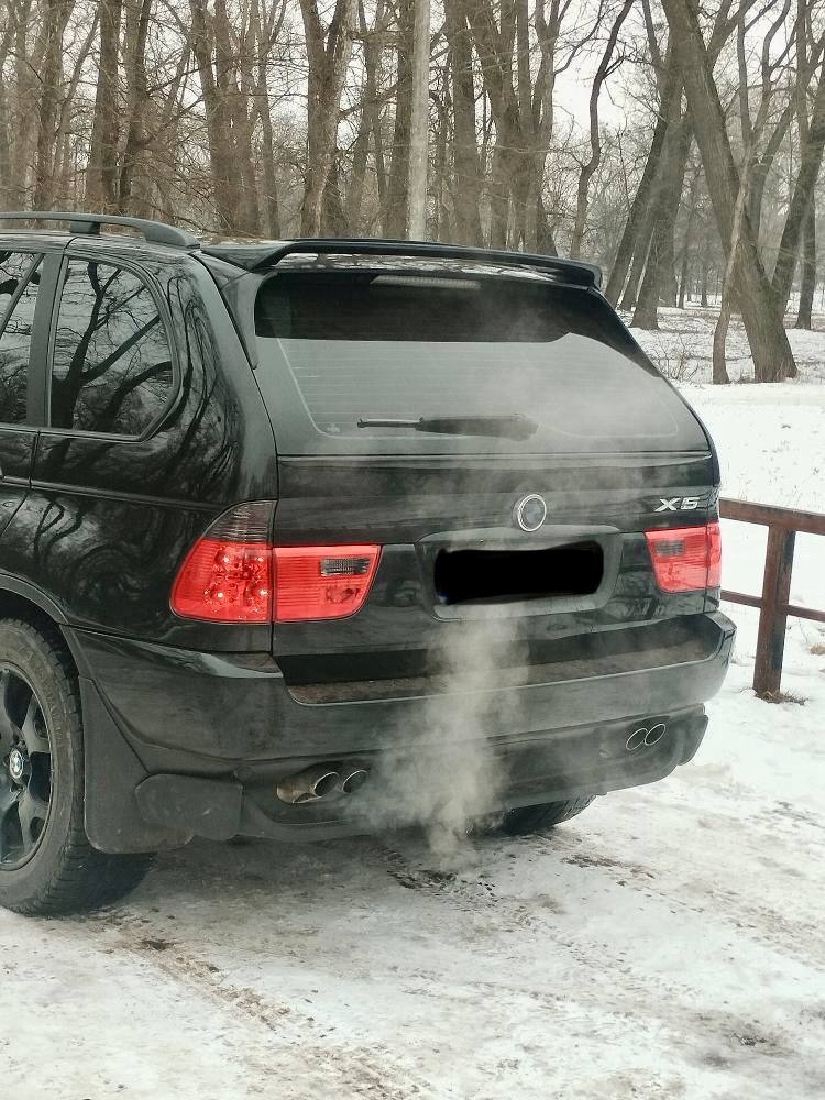 Spoiler nad víkem zavazadlového prostoru pro BMW e53 - 4