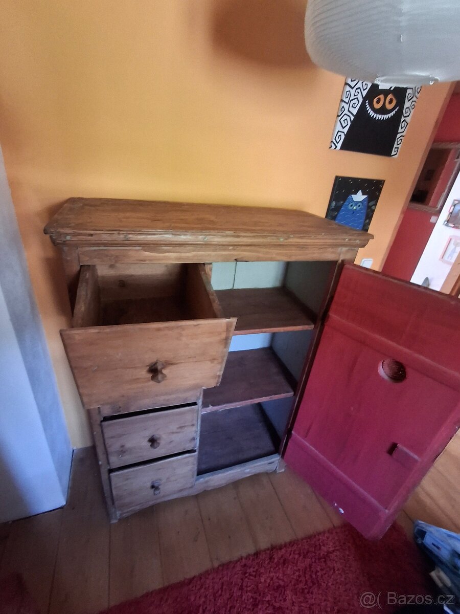 stará špajzka - skříň na potraviny - 4
