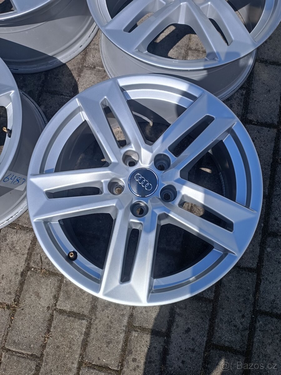 226. Originál ALU kola Audi A4 B6 - 4