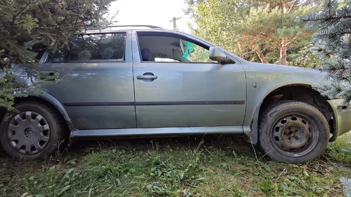 Škoda Octavia 1 Náhradní díly - 4