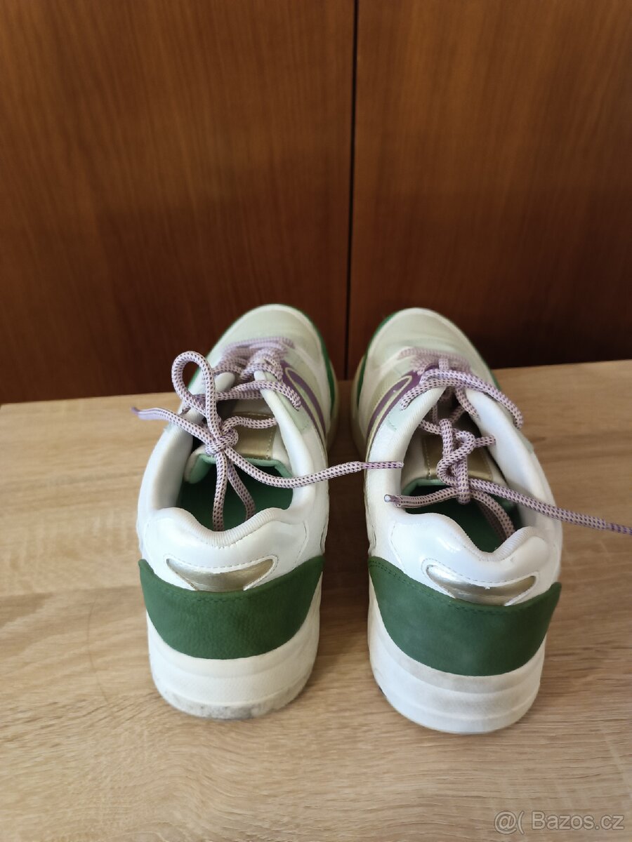 Boty - 4