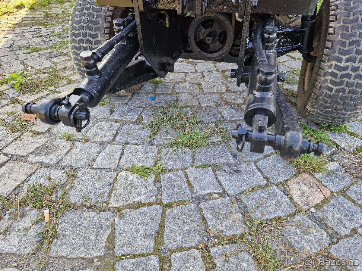 Malotraktor GMR SIMPLICITY s kabinou - 4