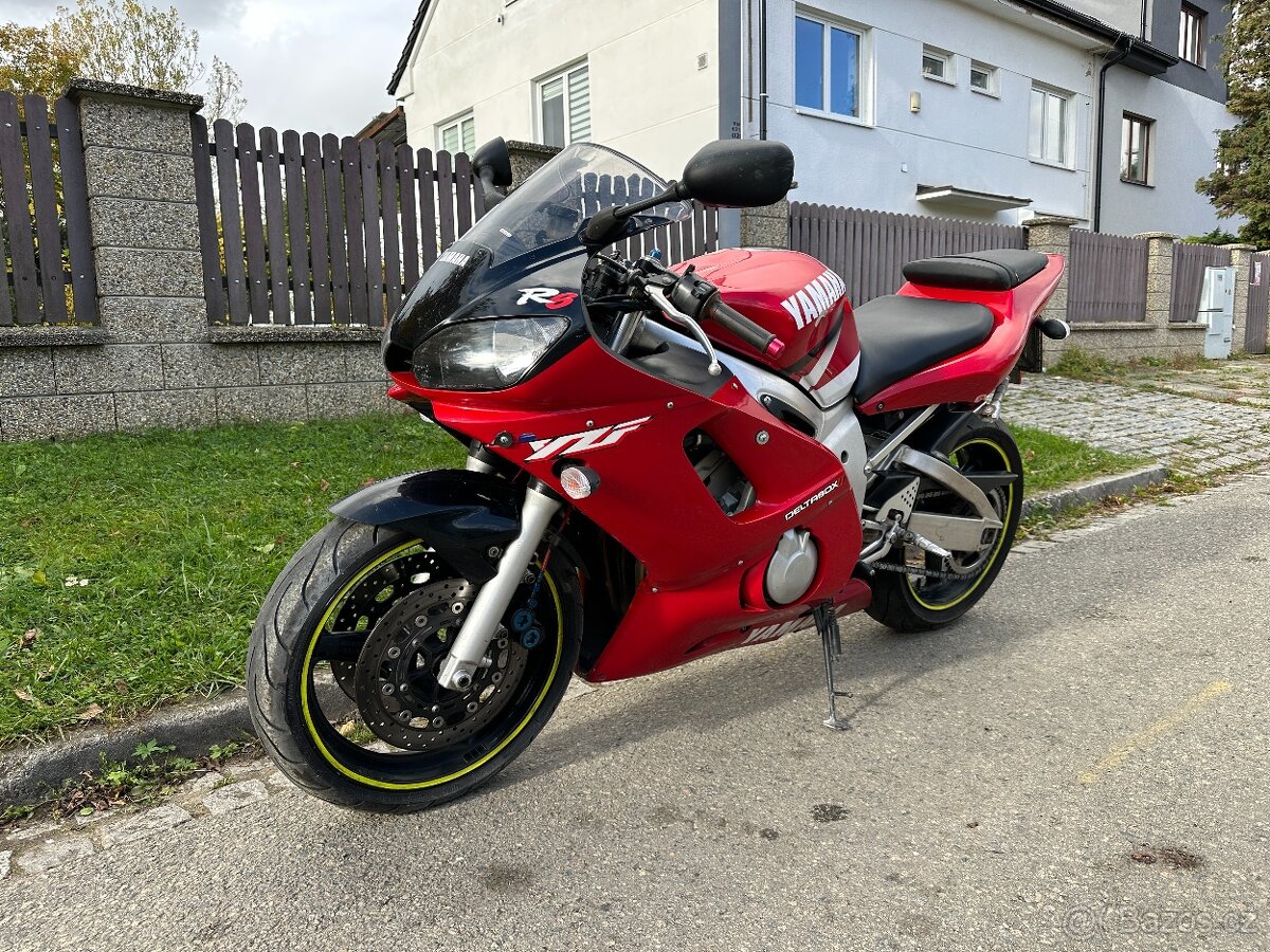 Yamaha R6 - 4