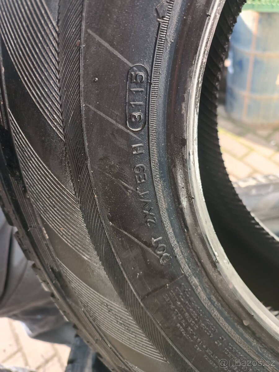 501. NEJETÉ Zimní dodávkové pneumatiky Hankook 225/70/15C - 4