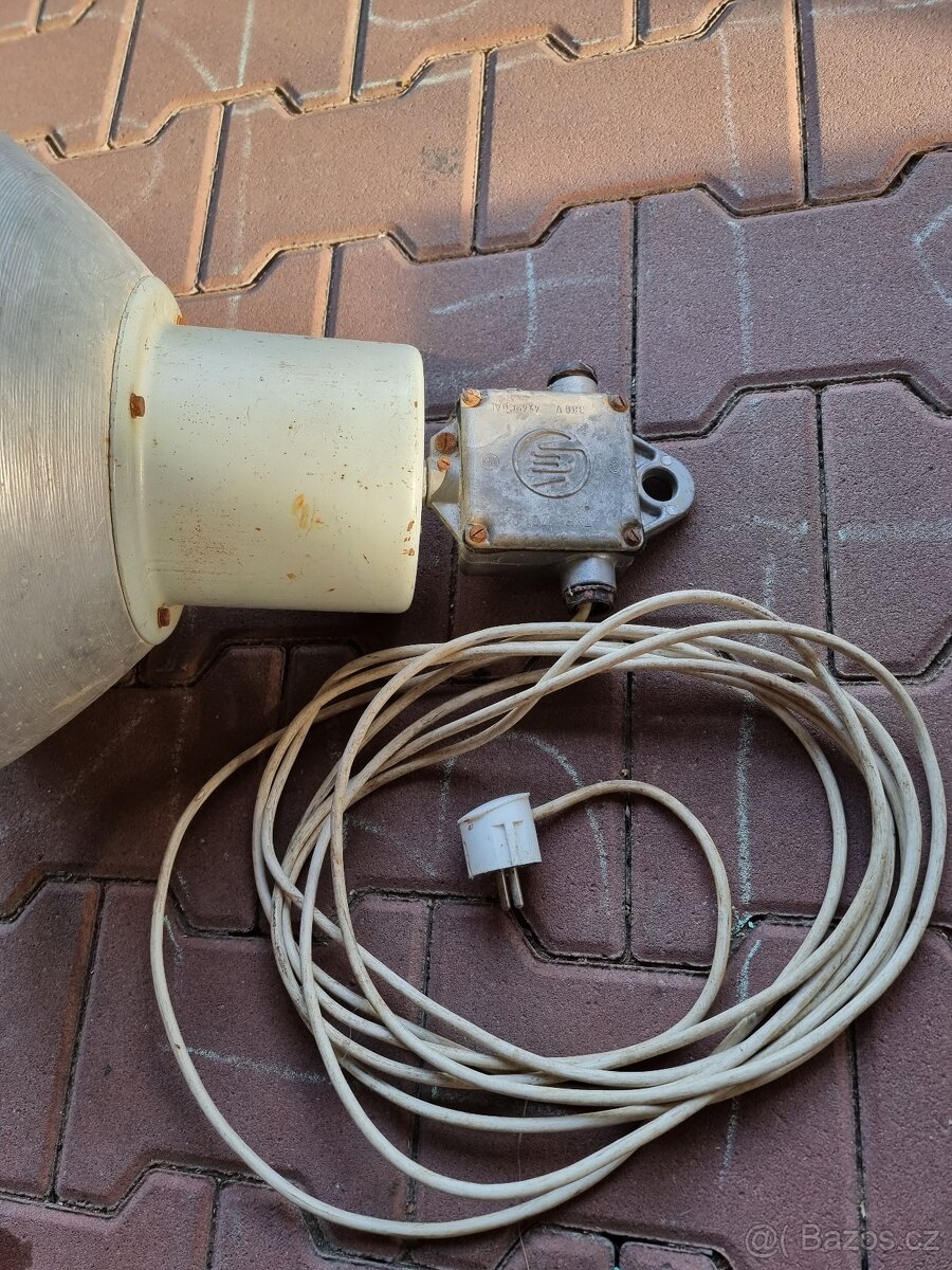 Světlo na stavbu - 4