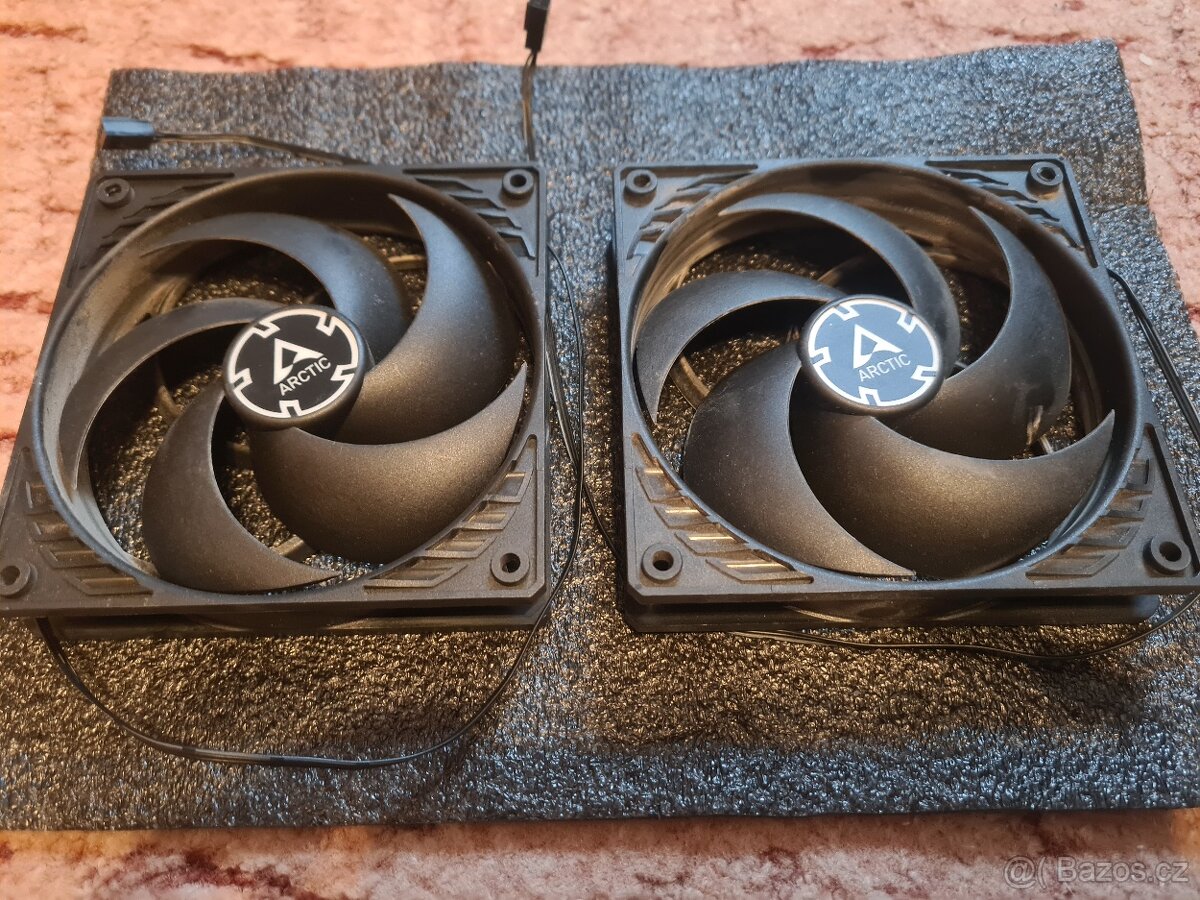 3x140mm a 2x120mm větráček - 4