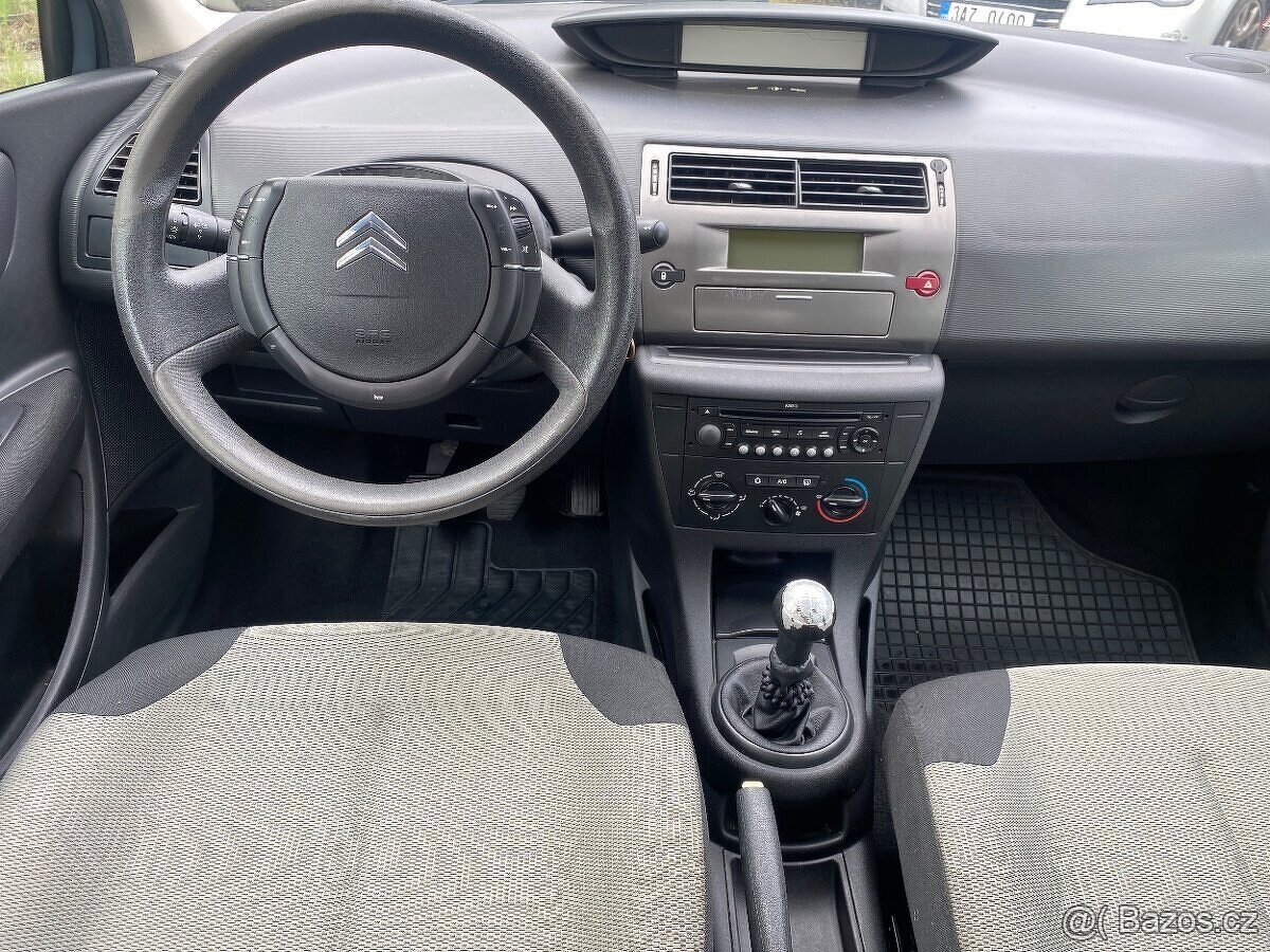 Citroen C4 1.4i 16v 65kw 5dv - 2009 - 4