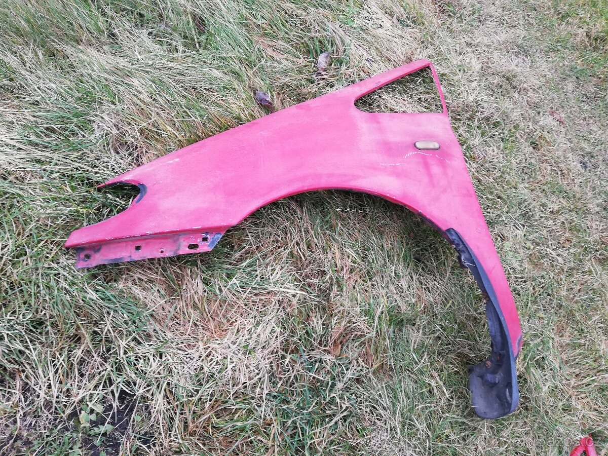 VW Sharan levý přední blatnik - 4