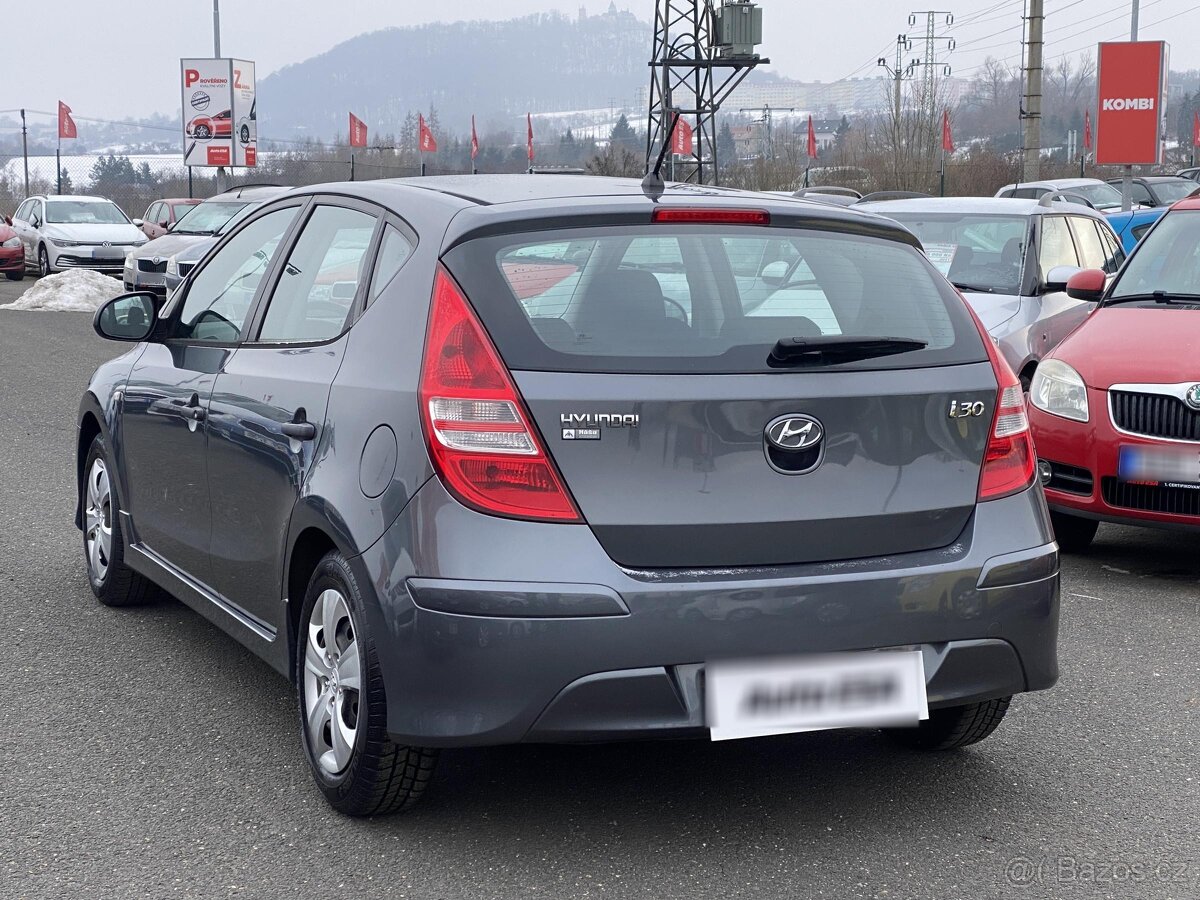 Hyundai I30 1.4i , 80 kW benzín, 2010 - 4