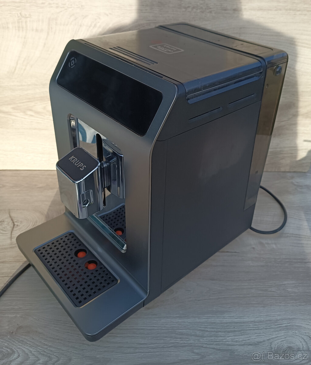 Automatický kávovar KRUPS EA894T10 - se zárukou - 4