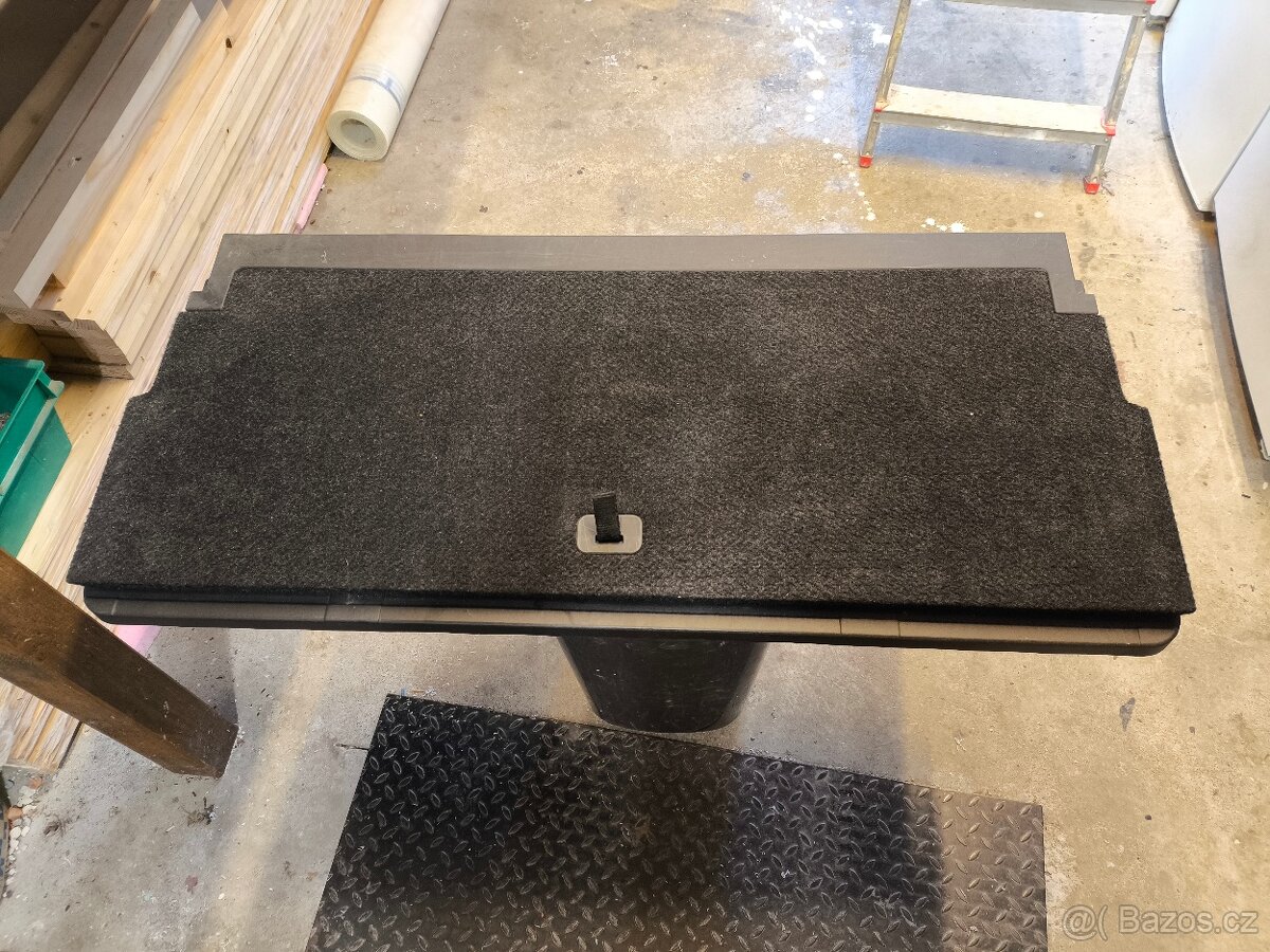 Dno zavazadlového prostoru Auris kombi - 4