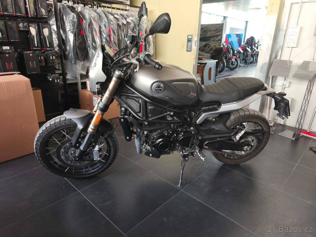 Benelli Leoncino 800 Trail (2022) - 4