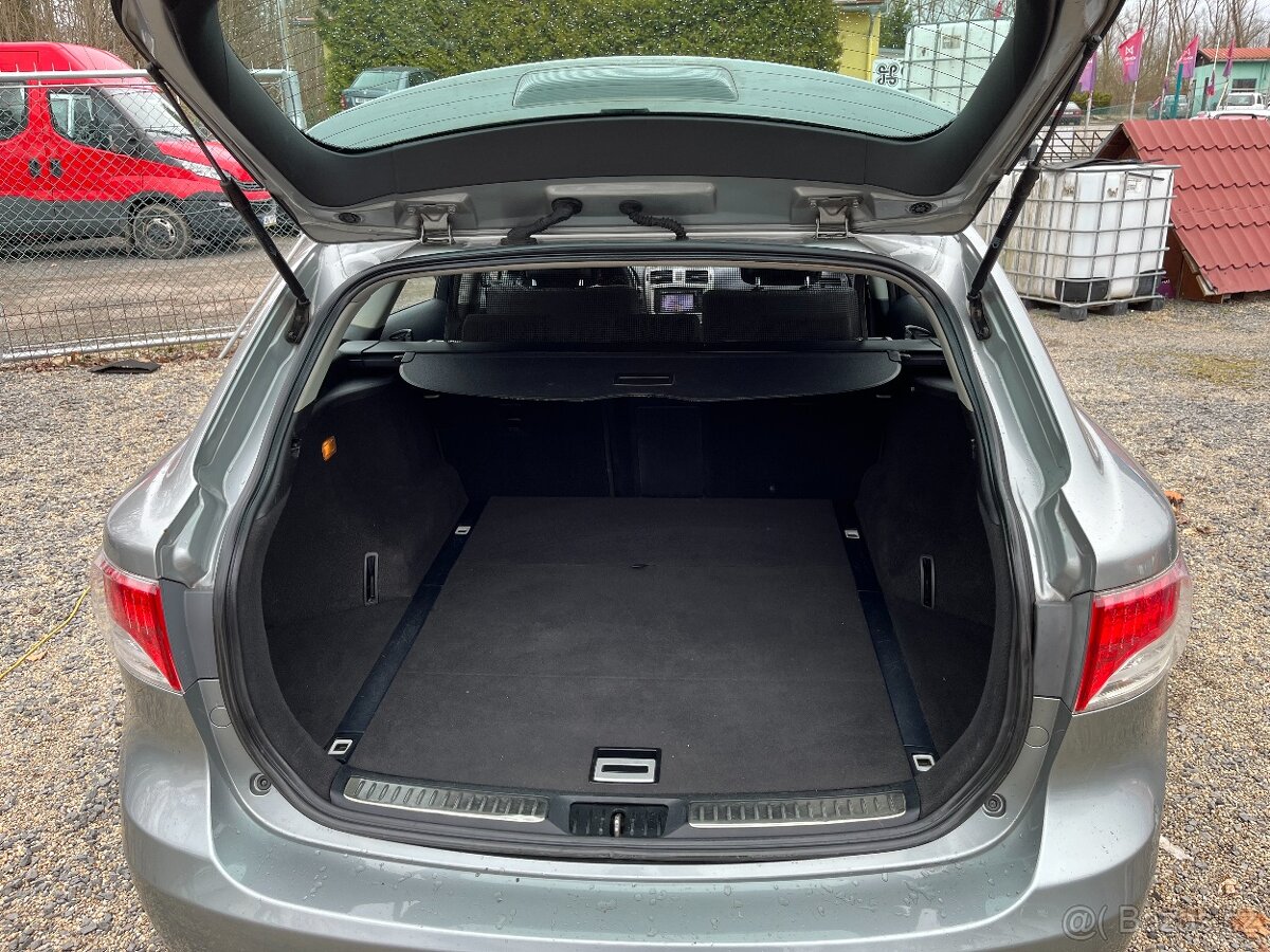 Toyota Avensis 2.0 D4-D - 4