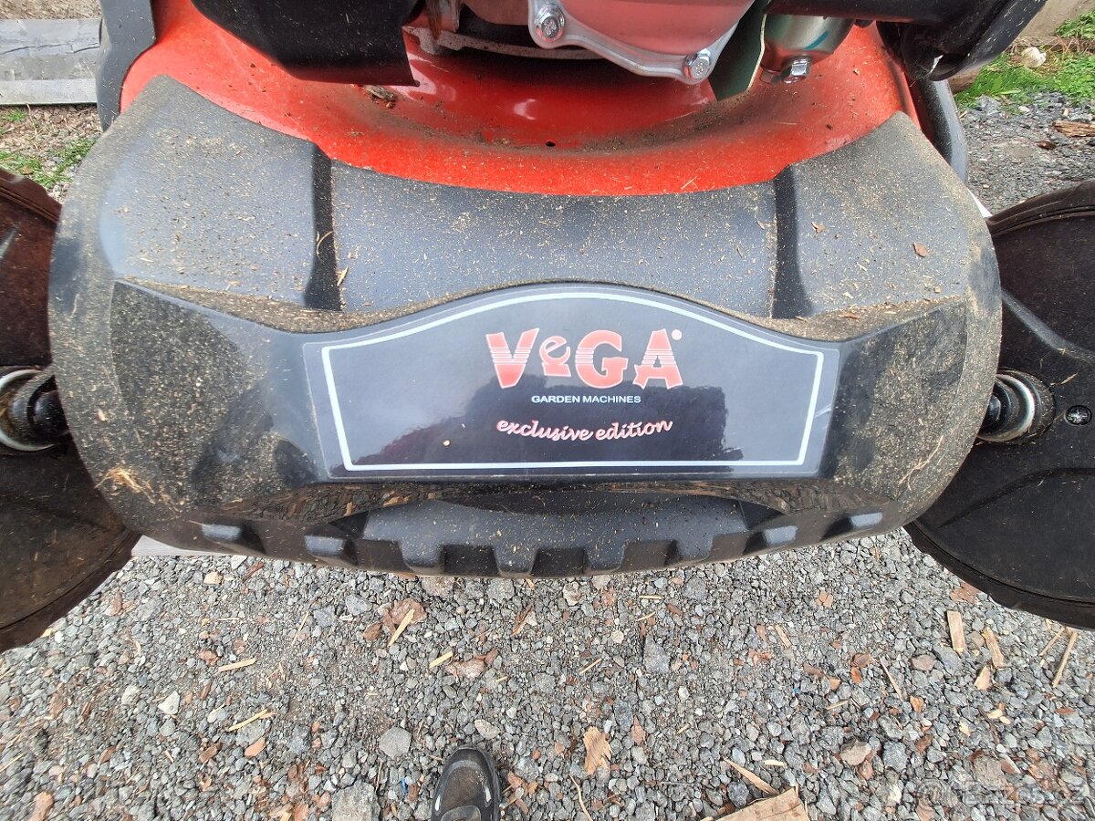 Prodám sekačku značky Vega - 4