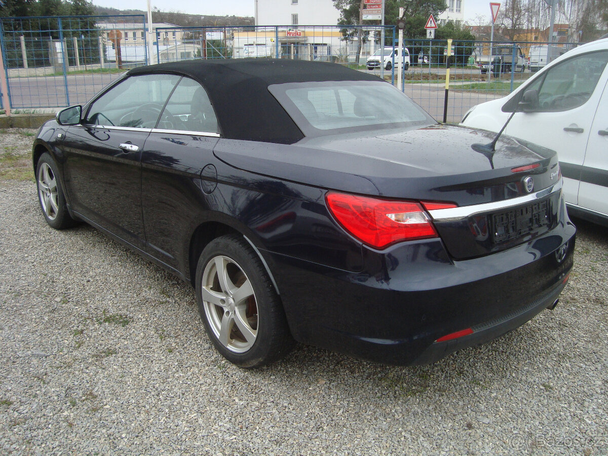 Lancia Flavia 2,4 cabrio - 4