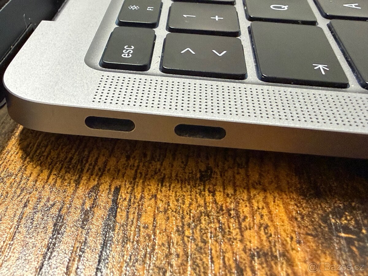 Apple MacBook Air M1 8GB/256GB - 4