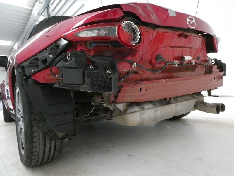 MAZDA MX-5 37tkm , havarované na zadek - 4