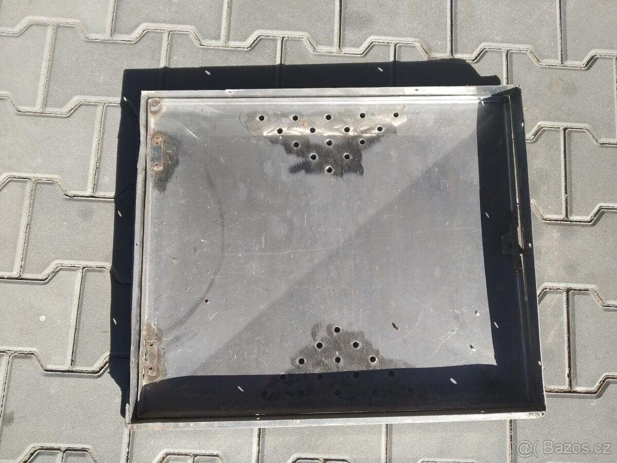 Revizní dvířka - 4