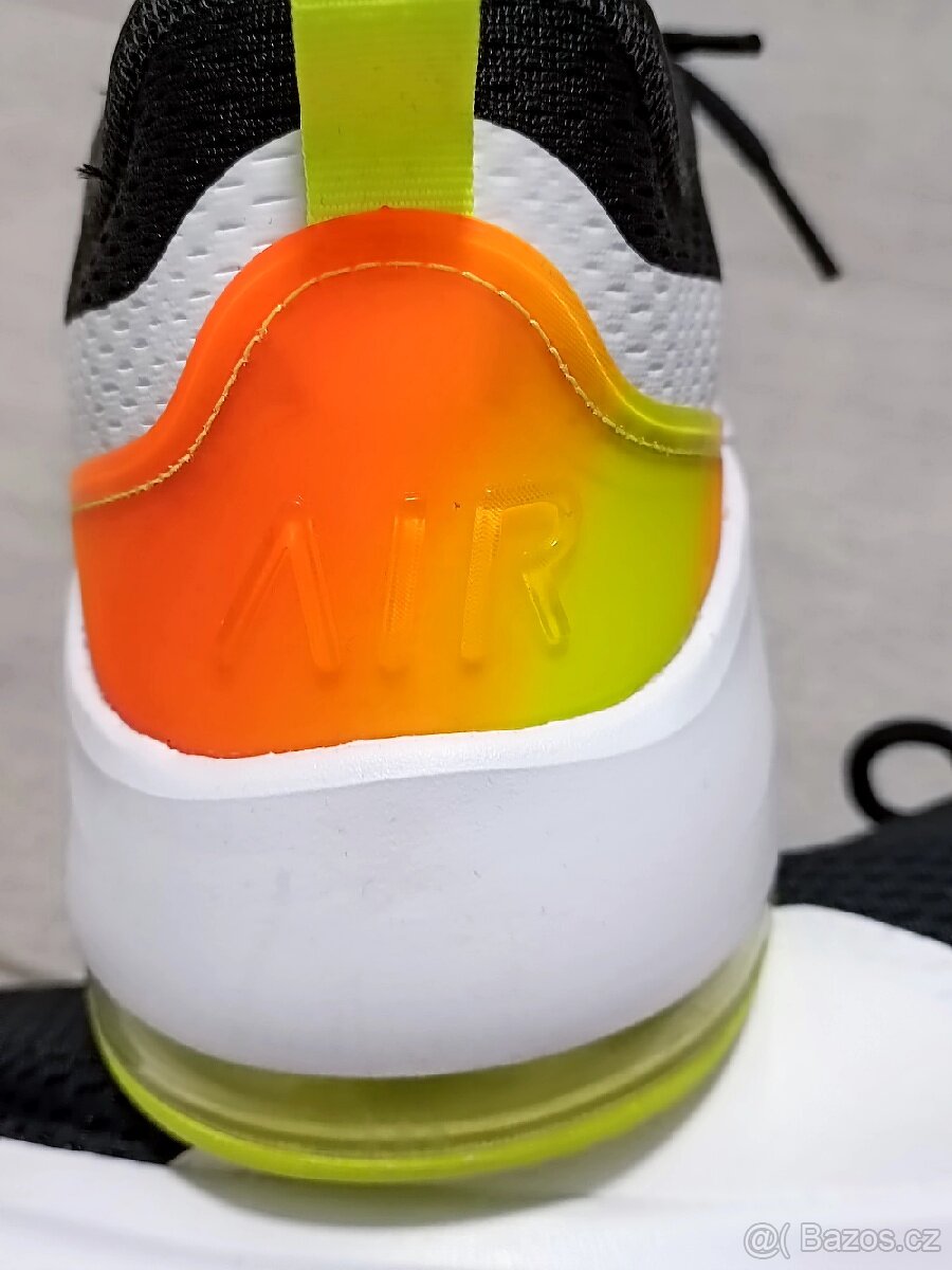 Tenisky Nike Air Max Motion 2 - 4