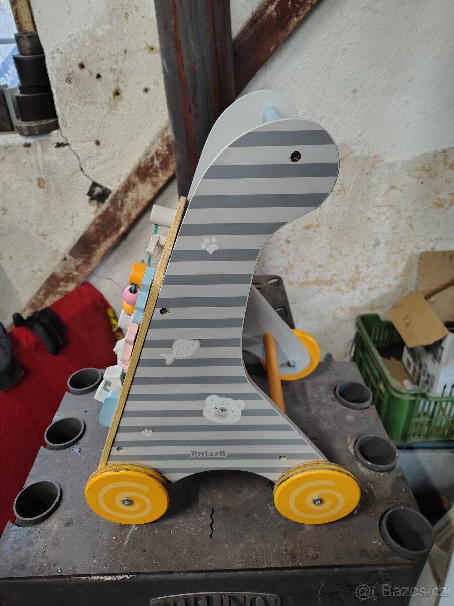 Dřevěná interaktivní chodítko - 4