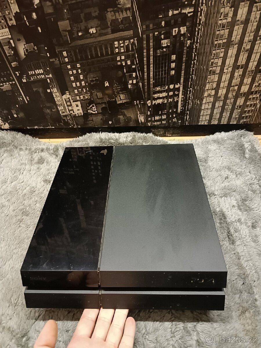 PlayStation 4 500GB - 4