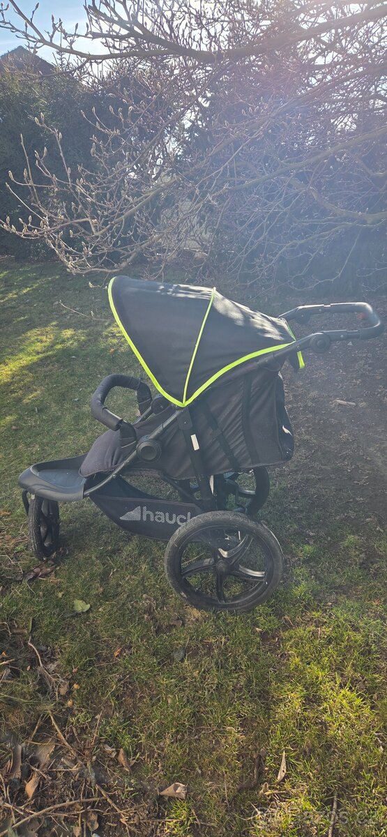 Sedačka+kočárek - 4