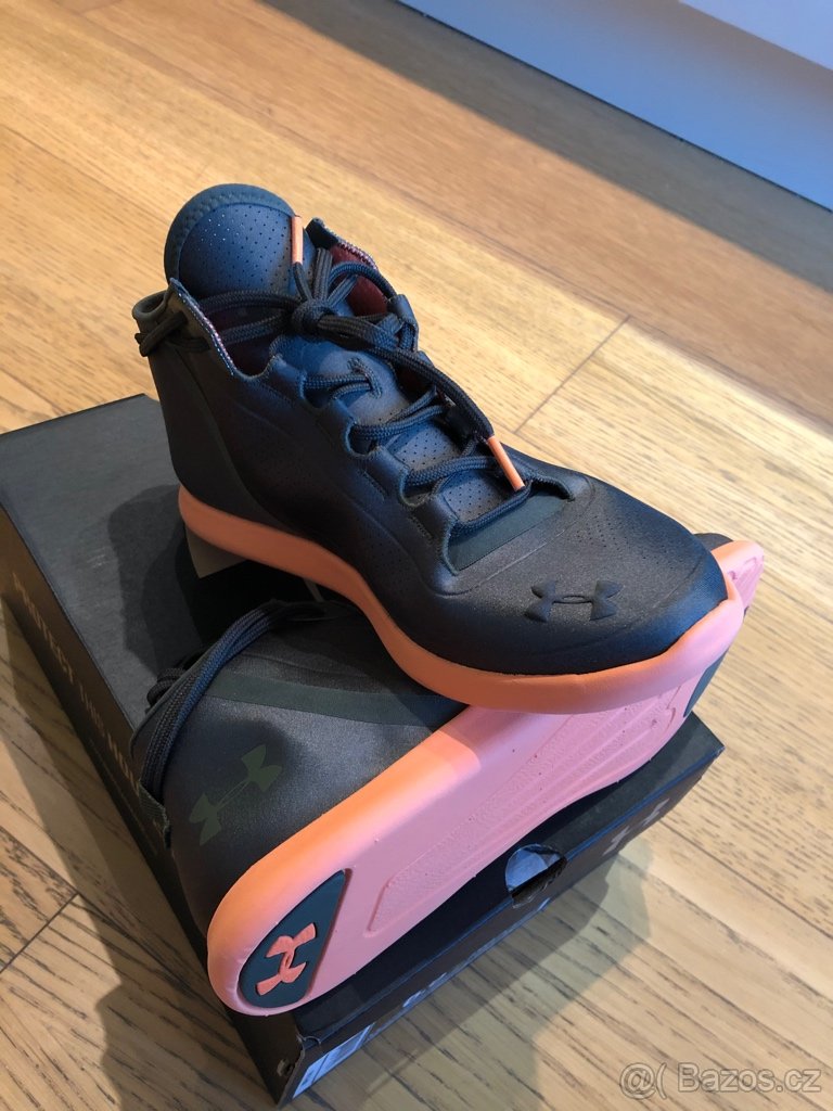 Tenisky Under Armour vel. 37,5 - 4