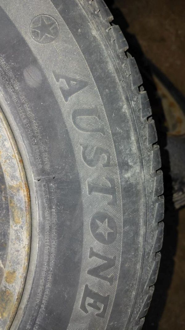 Celoroční pneu 13" - 4