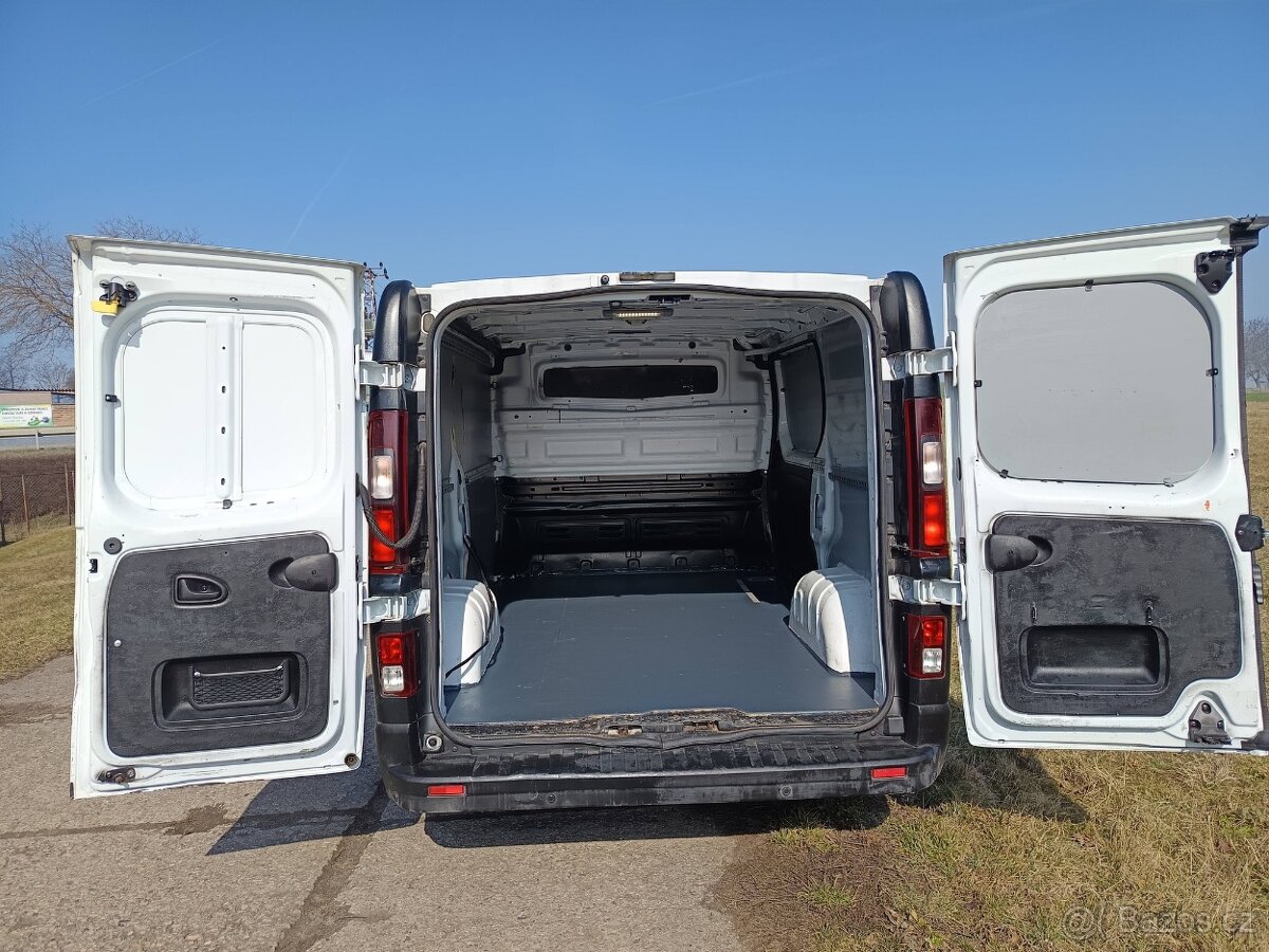 OPEL VIVARO - 4