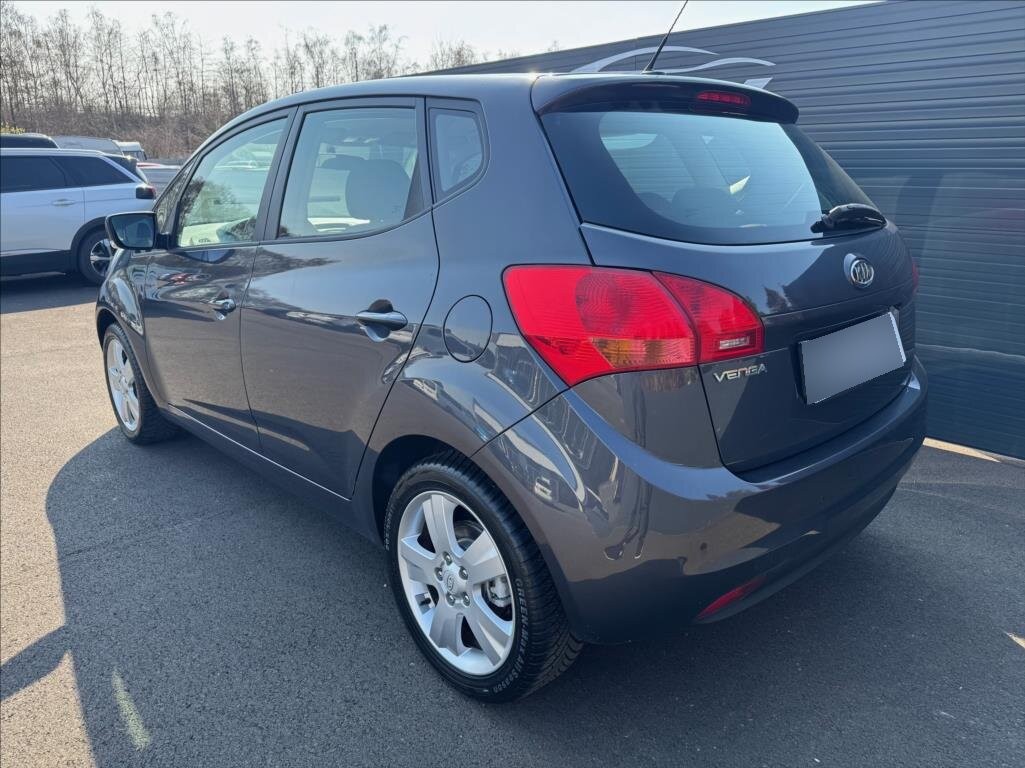 Kia Venga 1,6 (2012) - 4