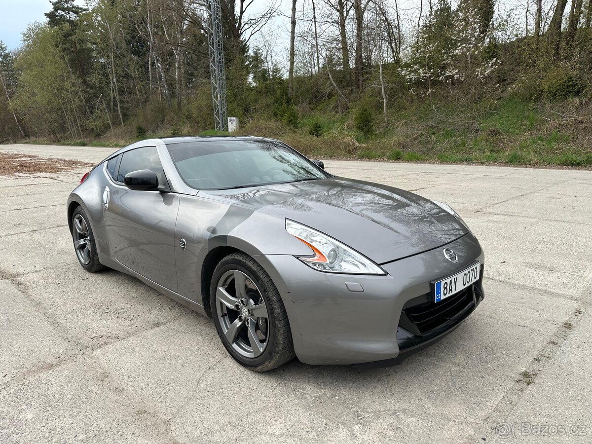 Nissan 370z - 4