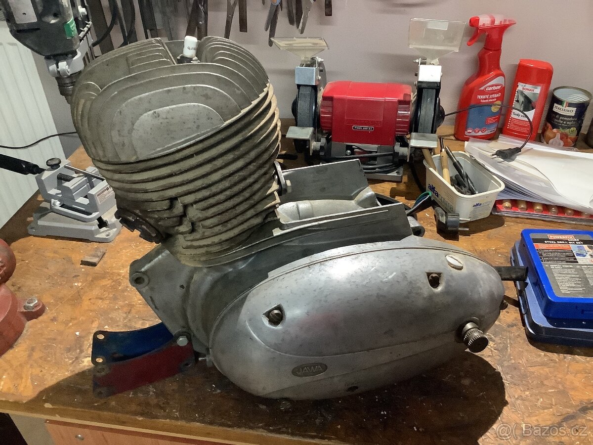 Prodám motor na Jawu - 4