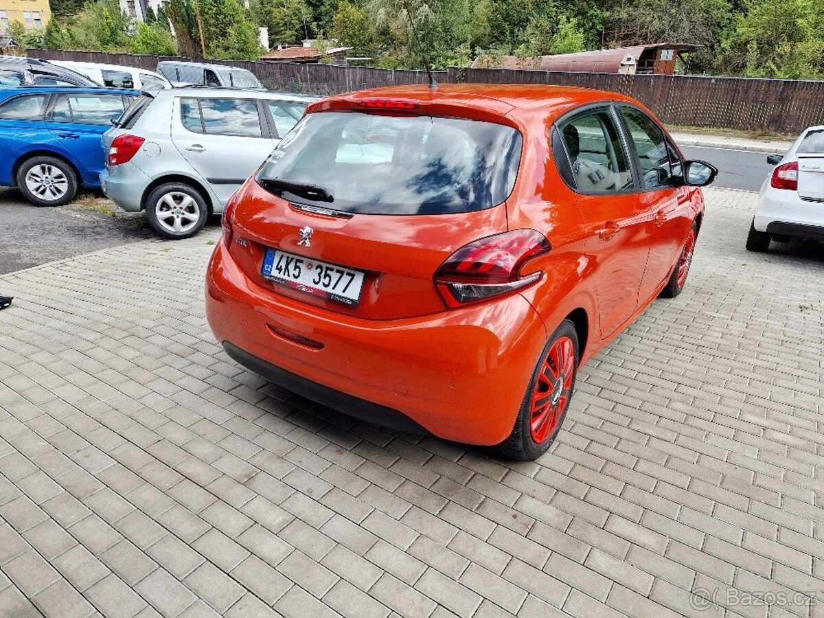 PEUGEOT 208, 1.2 PT (60 kW), 39 tis. km, servisní kniha - 4