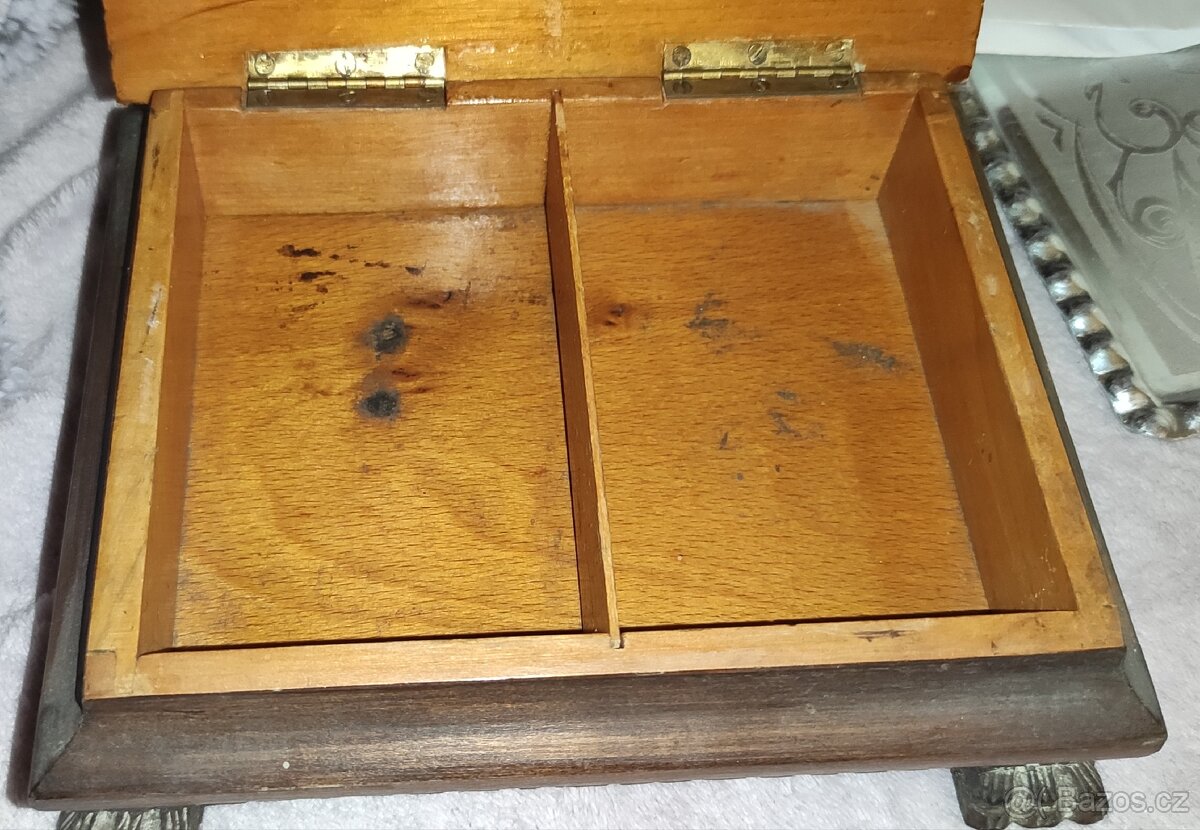 Dřevěná krabička na karty - 4