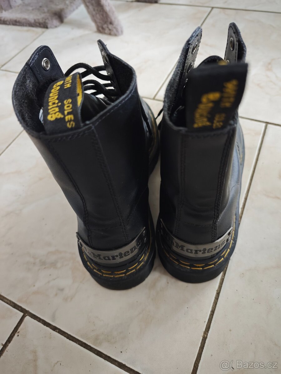 Dr.Martens - 4