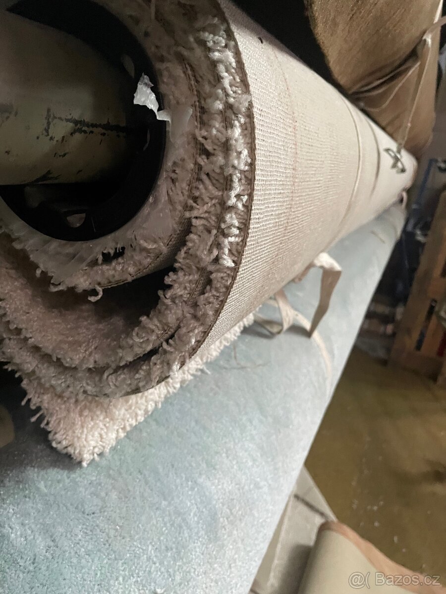 60Kč/m2. Koberce - 4