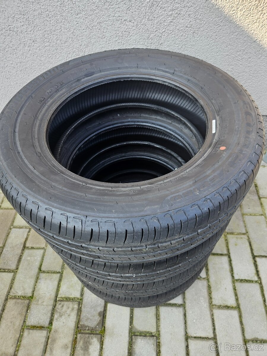 BRIDGESTONE Ecopia 185/65 r15 NOVÉ - 4