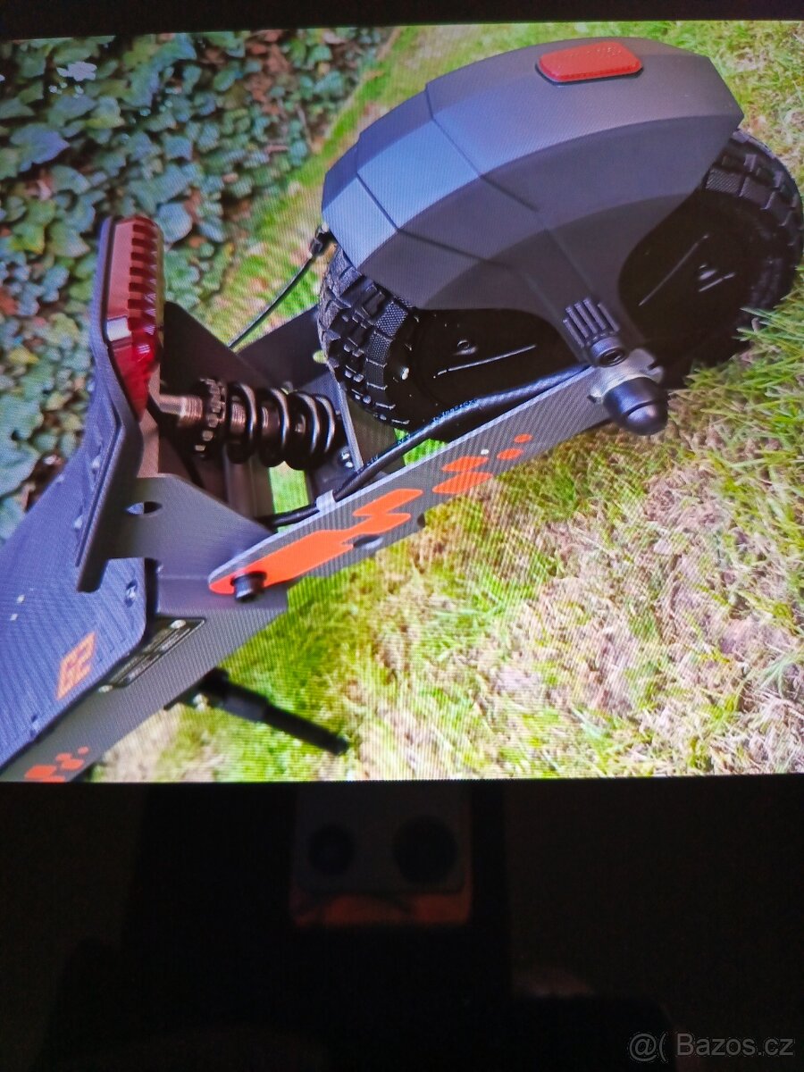 Elektrokolobezka Kukirin G2 - 4