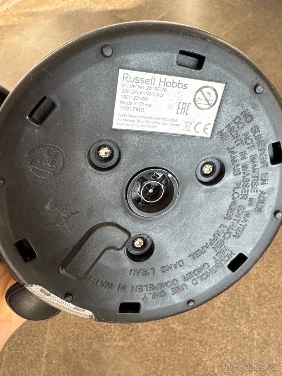 Rychlovarná konvice Russell Hobbs - 4